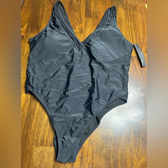 Ashley Graham X Swimsuits For All NWT Black High Leg One Piece Swimsuits Size 20 - Picture 1 of 8